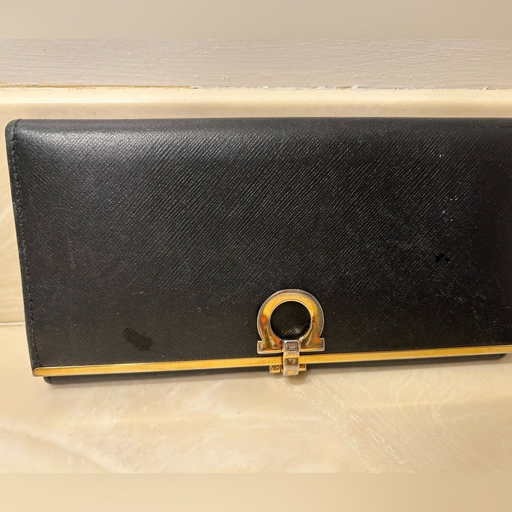 Salvatore Ferragamo Black Saffiano Leather Continental Gancini Long Wallet
